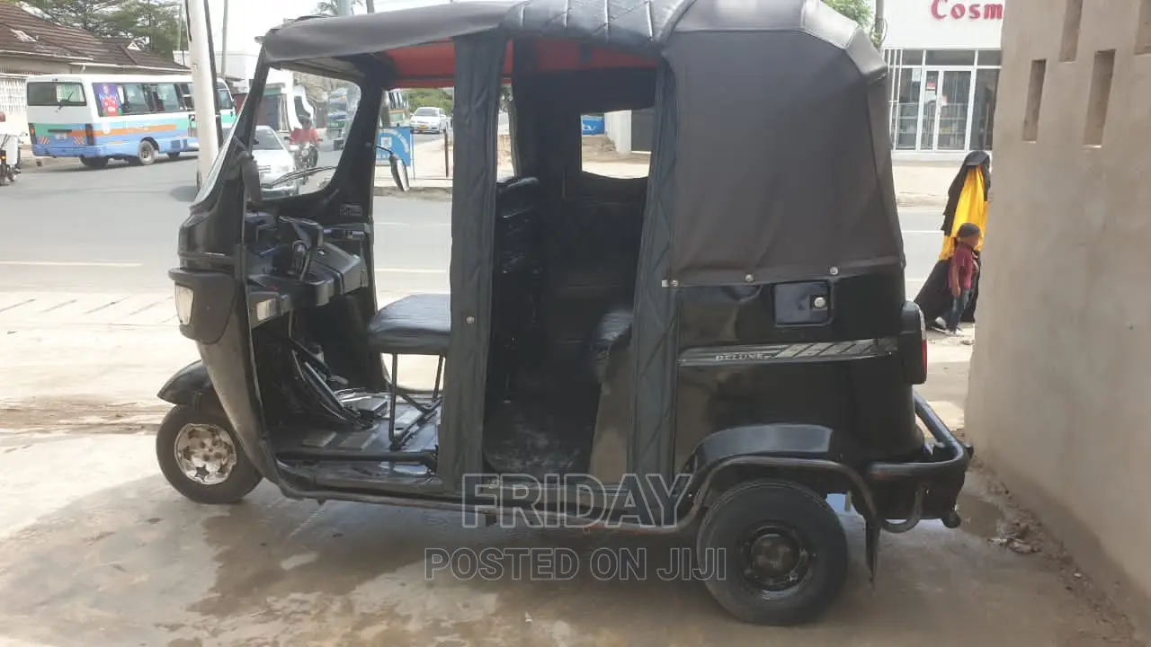 TVS 2021 Black