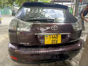 Toyota Harrier 2004 Burgundy