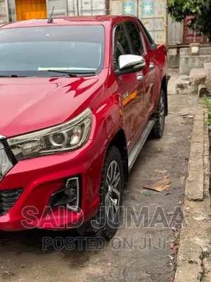 Toyota Hilux 2017 Red