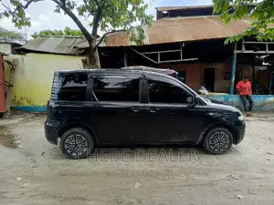 Toyota Sienta 2005 Black