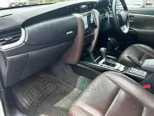 Toyota Fortuner 2018 White