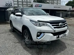 Toyota Fortuner 2018 White