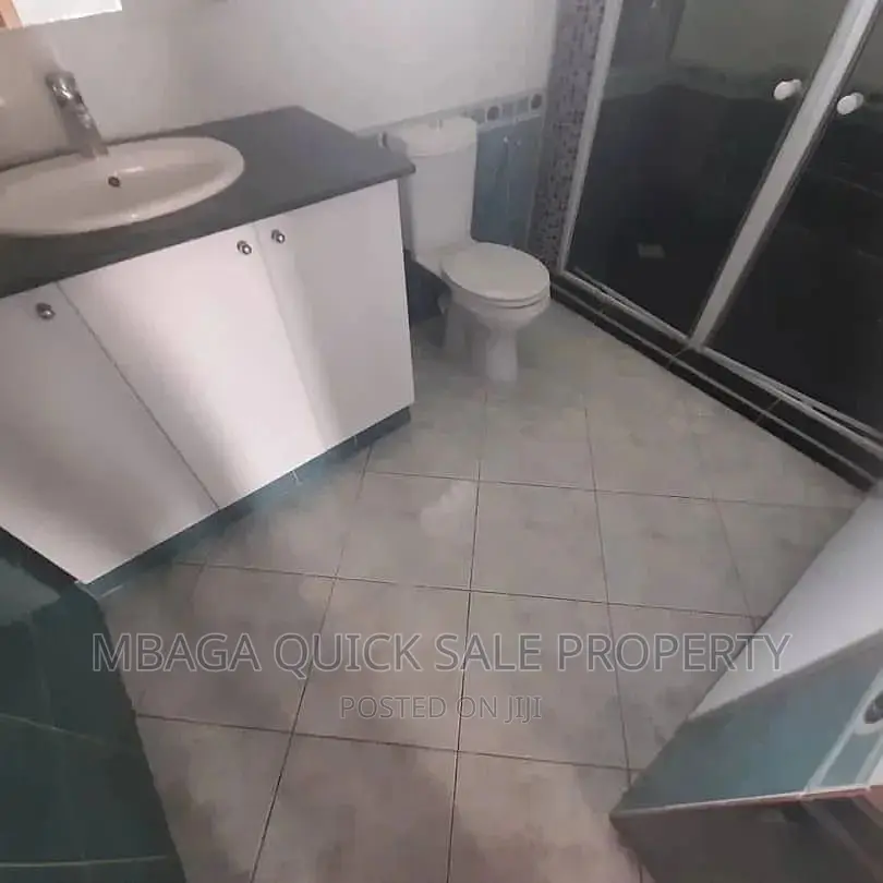 5bdrm House in Mbaga Estate, Mbezi Beach for rent