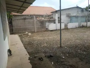 Yard Room for Rent