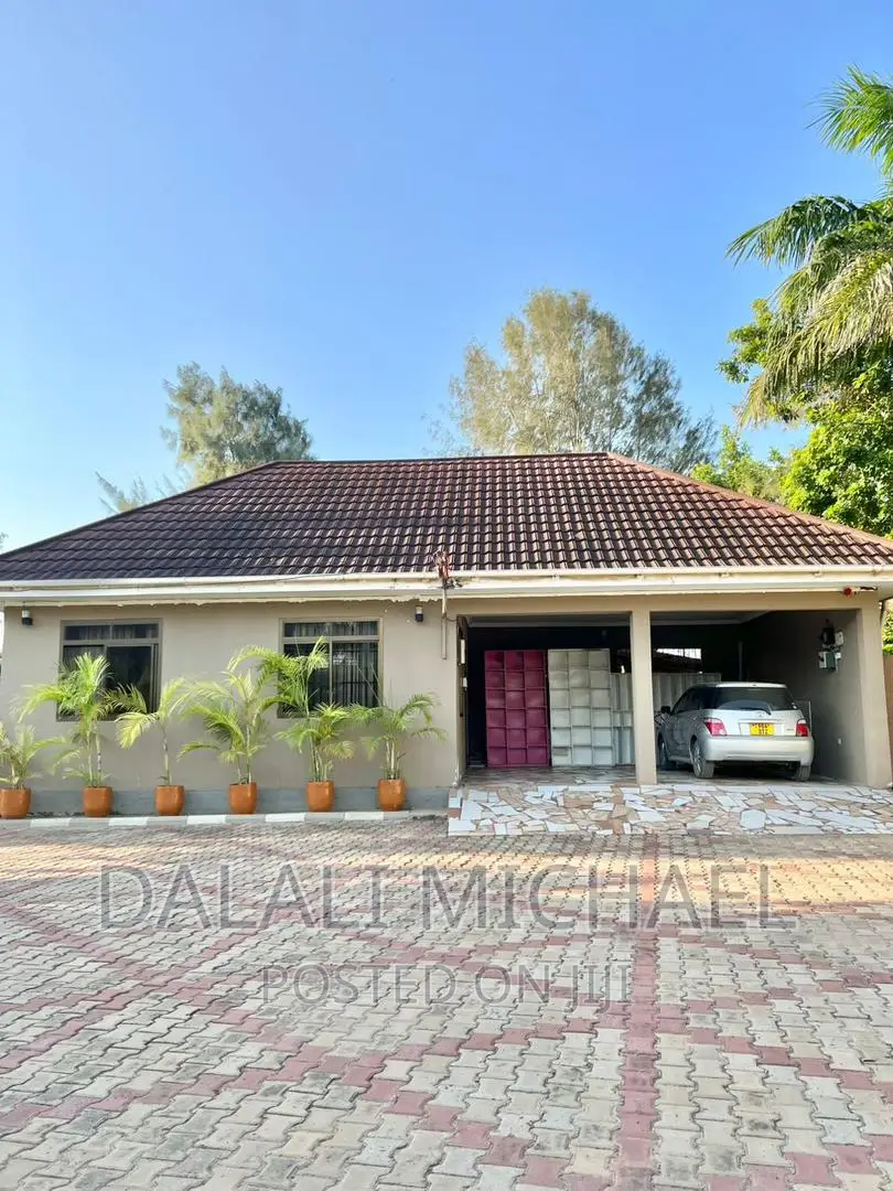 4bdrm House in Bunju Beach for sale
