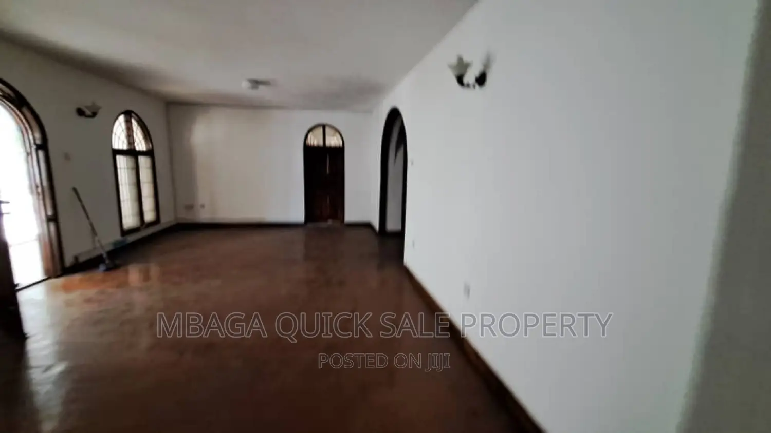 10bdrm House in Regent Estate, Mikocheni for rent