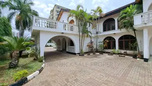 10bdrm House in Regent Estate, Mikocheni for rent
