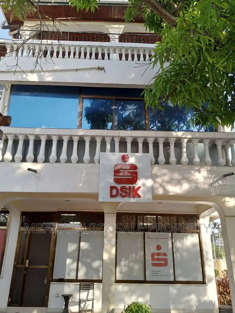 10bdrm House in Mikocheni Kwa  for rent