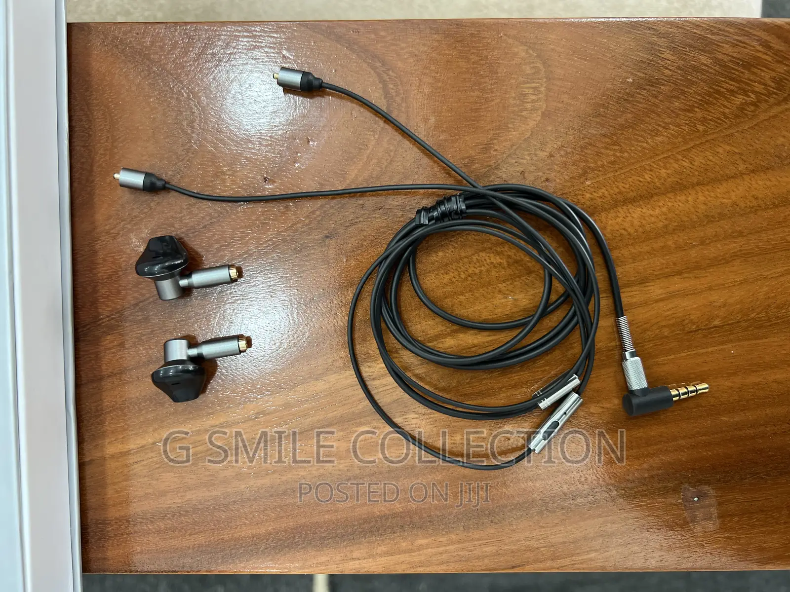 Lenyes A31, 2 in 1 Set Wireless Neckband and Earphones
