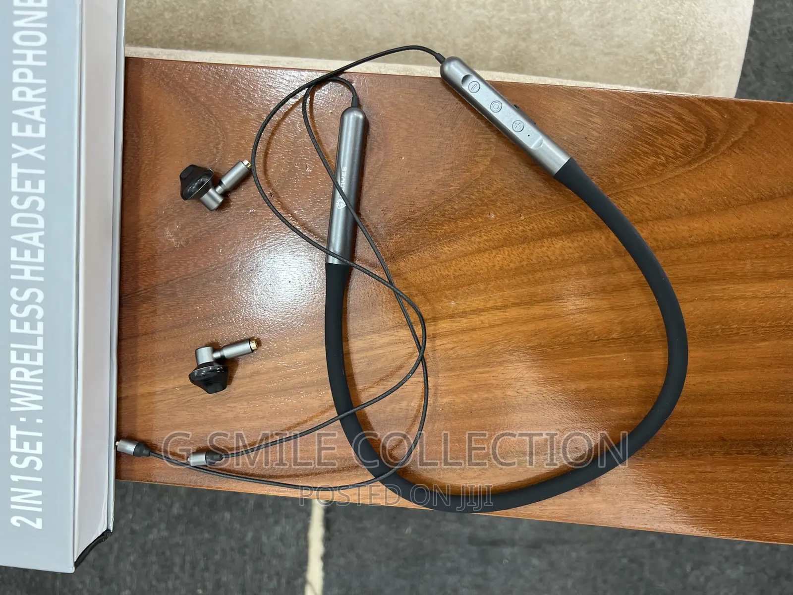 Lenyes A31, 2 in 1 Set Wireless Neckband and Earphones
