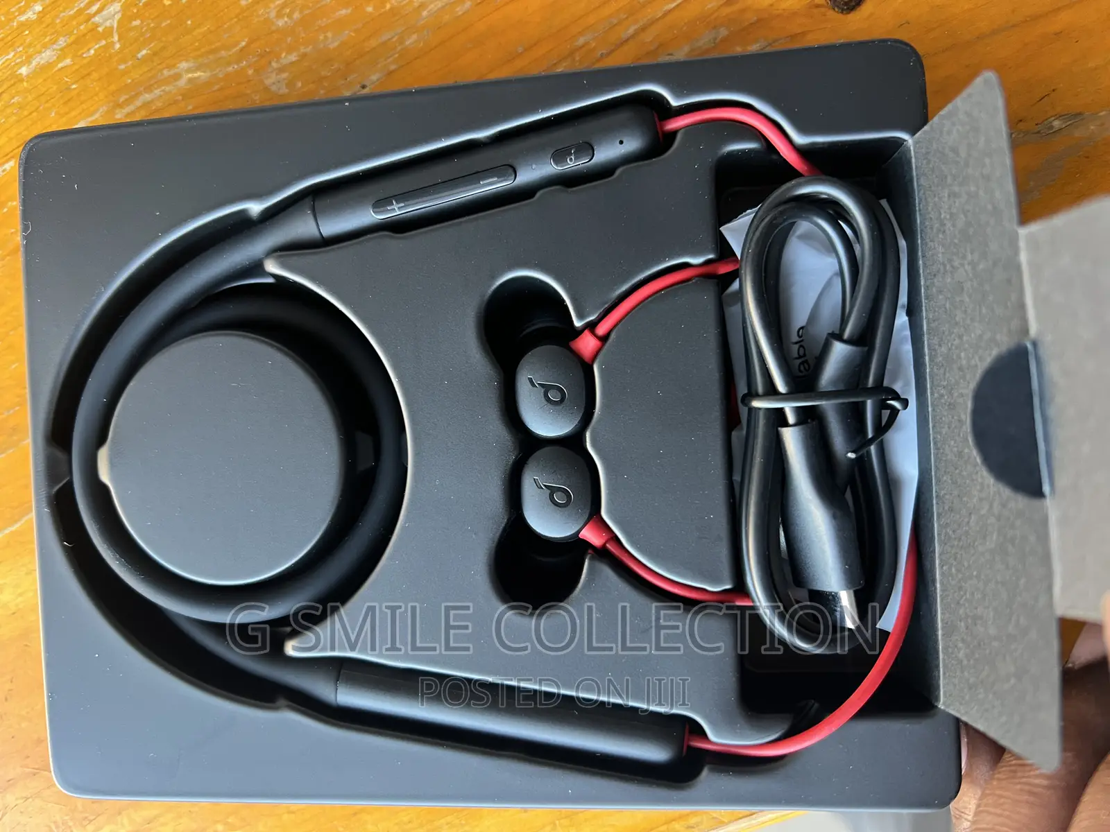 Soundcore R500 Neckbands