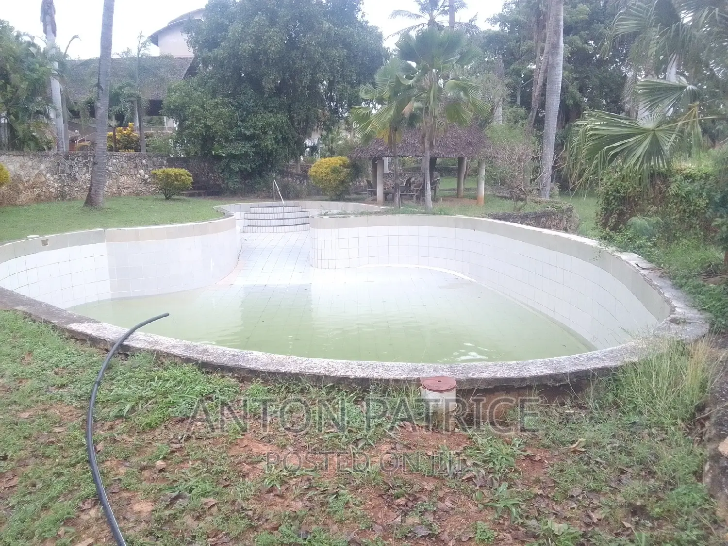 6bdrm Apartment in Tegeta, Kinondoni for sale