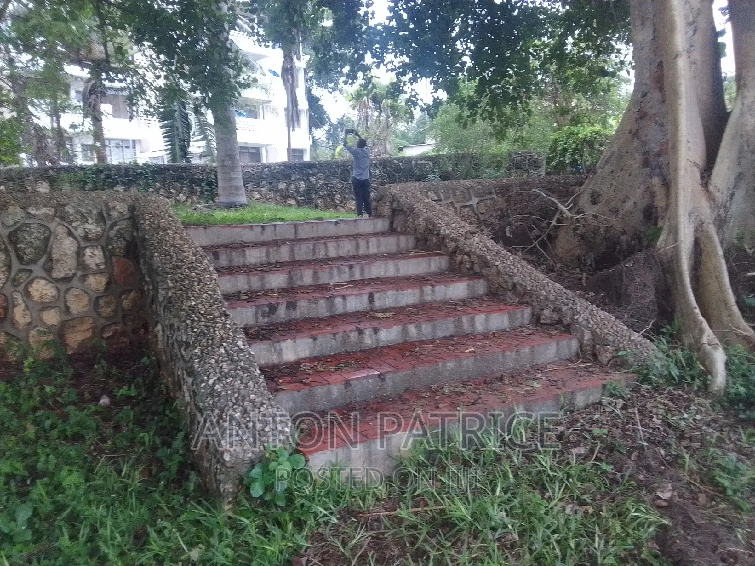 6bdrm Apartment in Tegeta, Kinondoni for sale