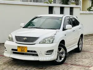 Toyota Harrier 2005 White