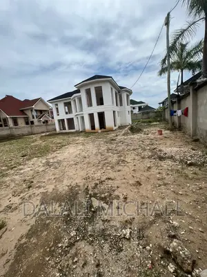 5bdrm House in Mbweni for sale