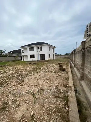 5bdrm House in Mbweni for sale