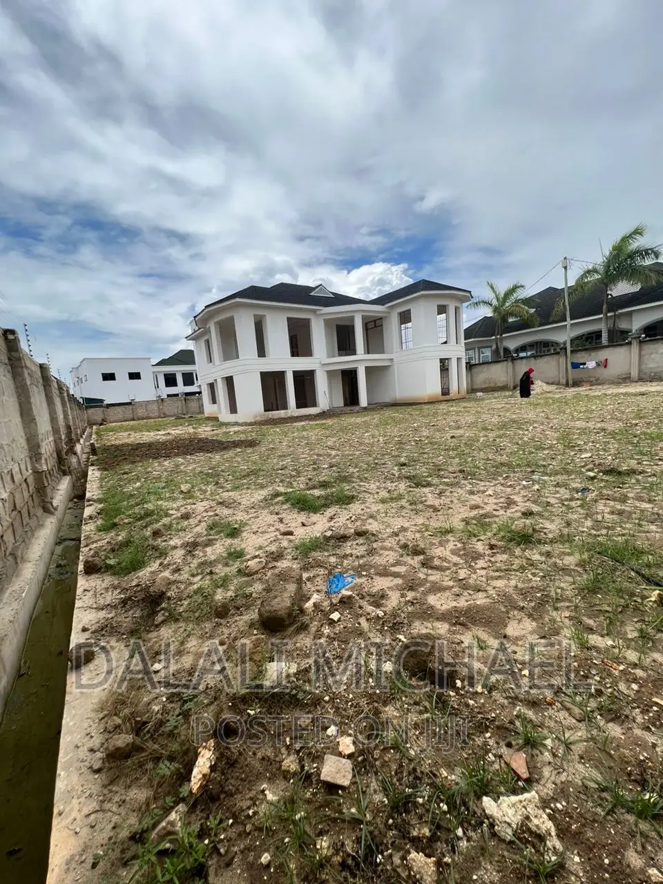 5bdrm House in Mbweni for sale