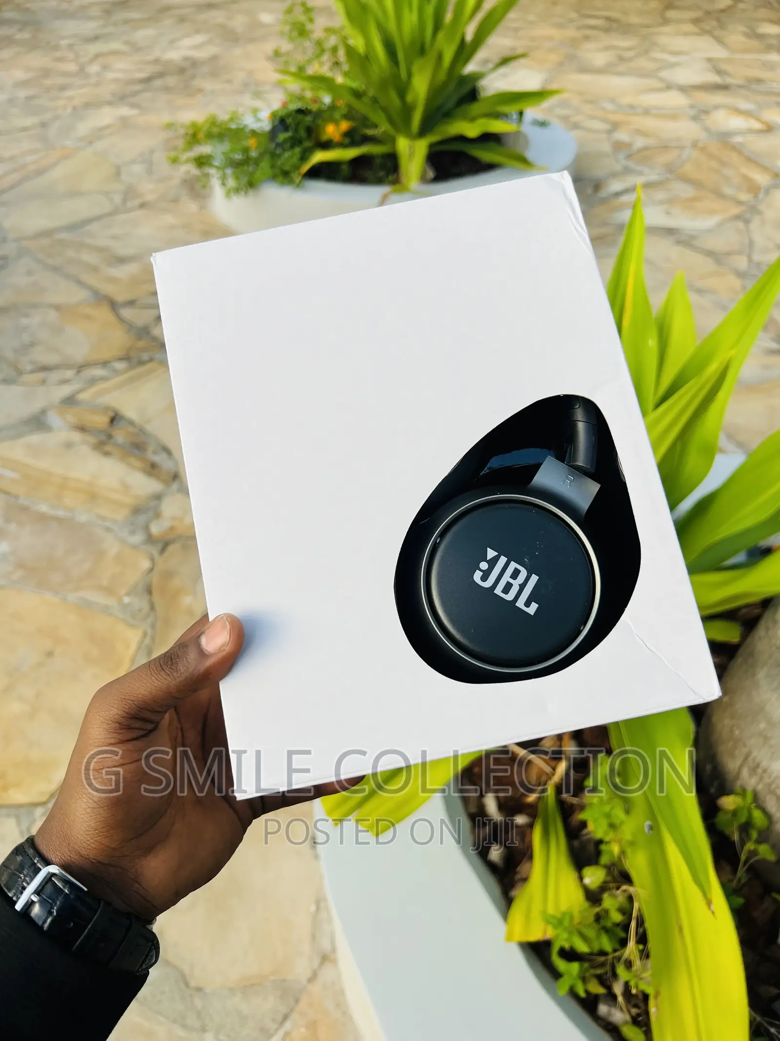 JBL Headphones With Detachable Microphone