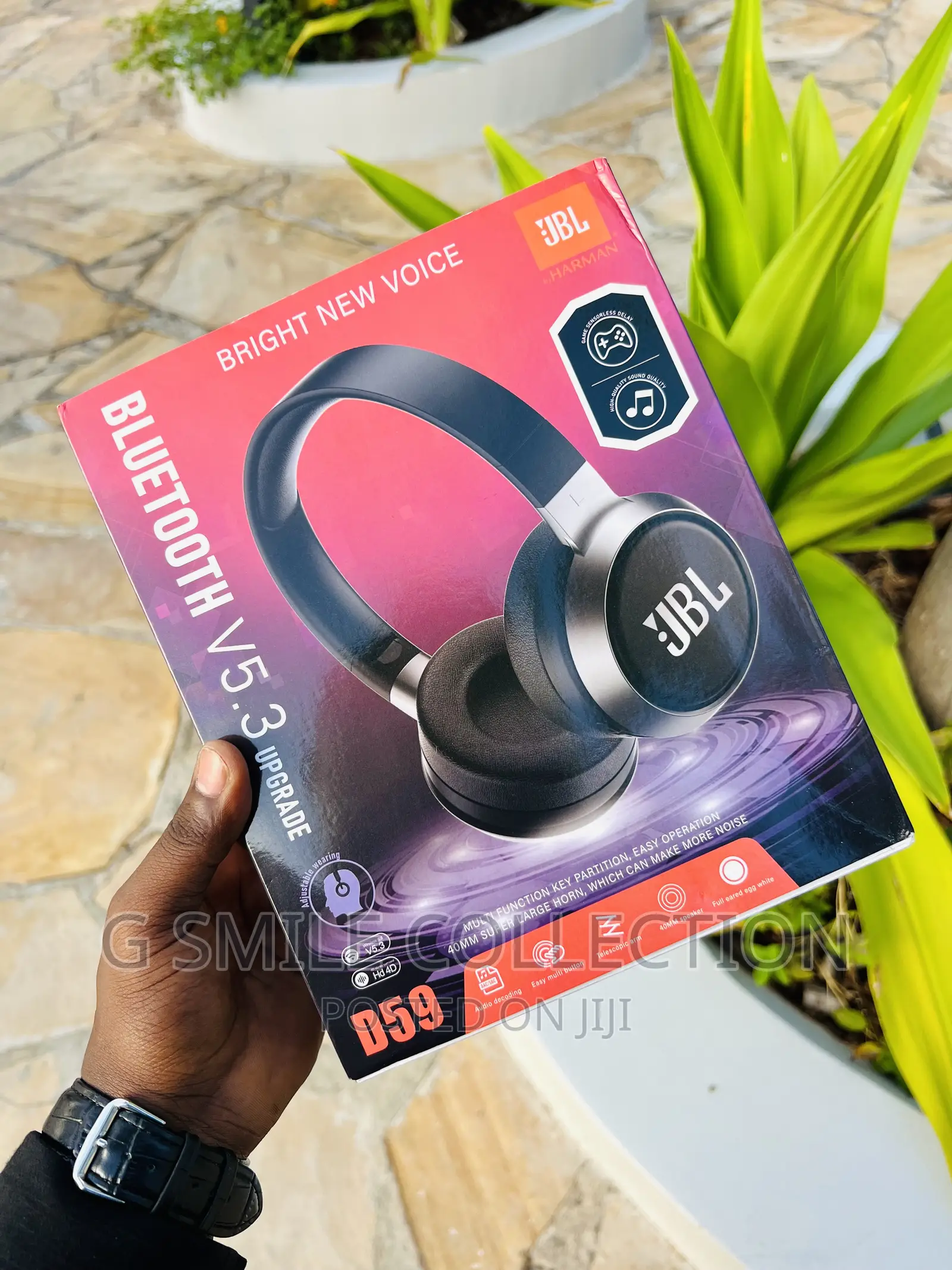 JBL Headphones With Detachable Microphone