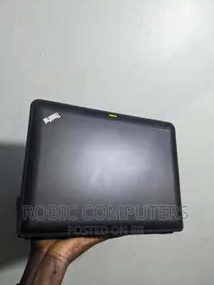 Laptop Lenovo ThinkPad X130e 4GB Intel HDD 500GB