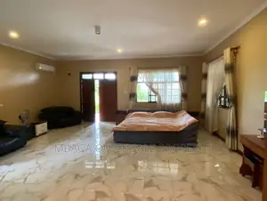 5bdrm House in Mbaga Estate, Bunju for sale