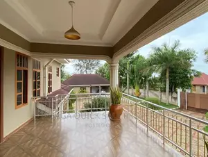 5bdrm House in Mbaga Estate, Bunju for sale