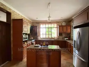 5bdrm House in Mbaga Estate, Bunju for sale