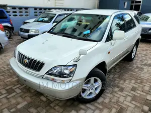 Toyota Harrier 2001 White