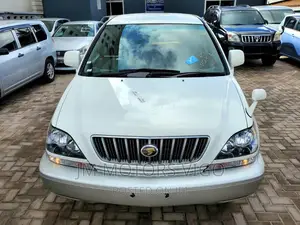 Toyota Harrier 2001 White