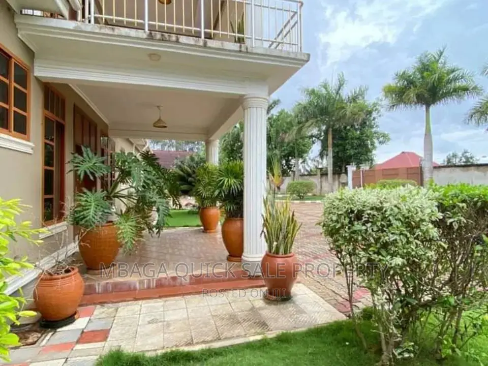 5bdrm House in Bunju for rent