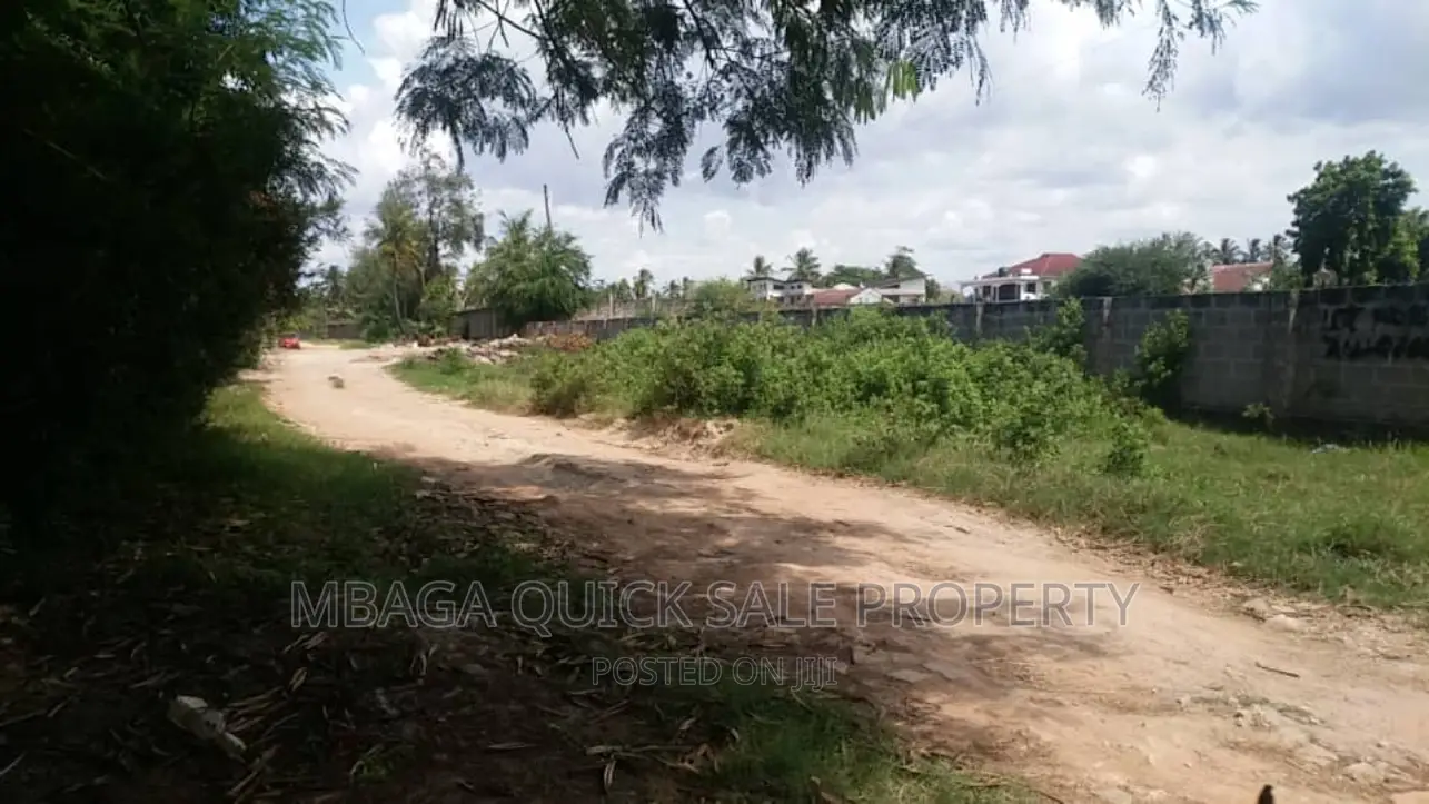 10bdrm Farm House in Mbezi Beach for rent