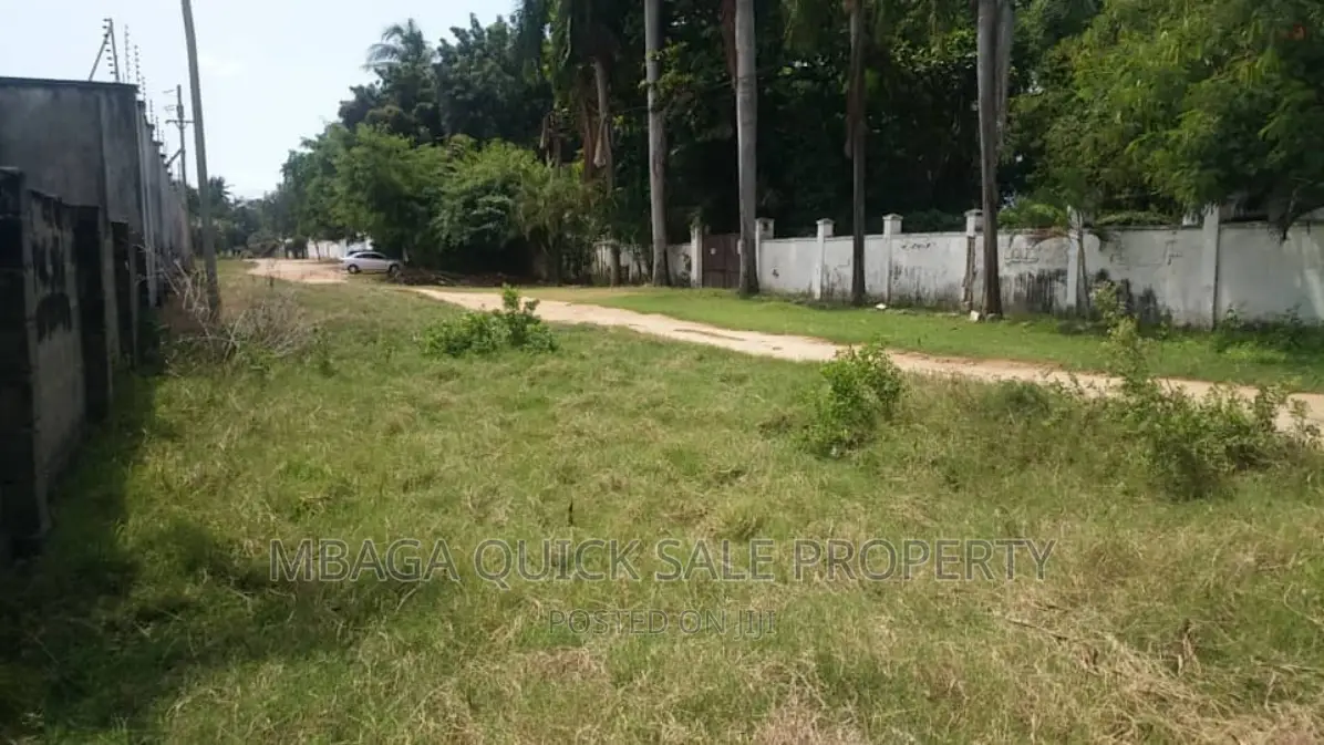 10bdrm Farm House in Mbezi Beach for rent