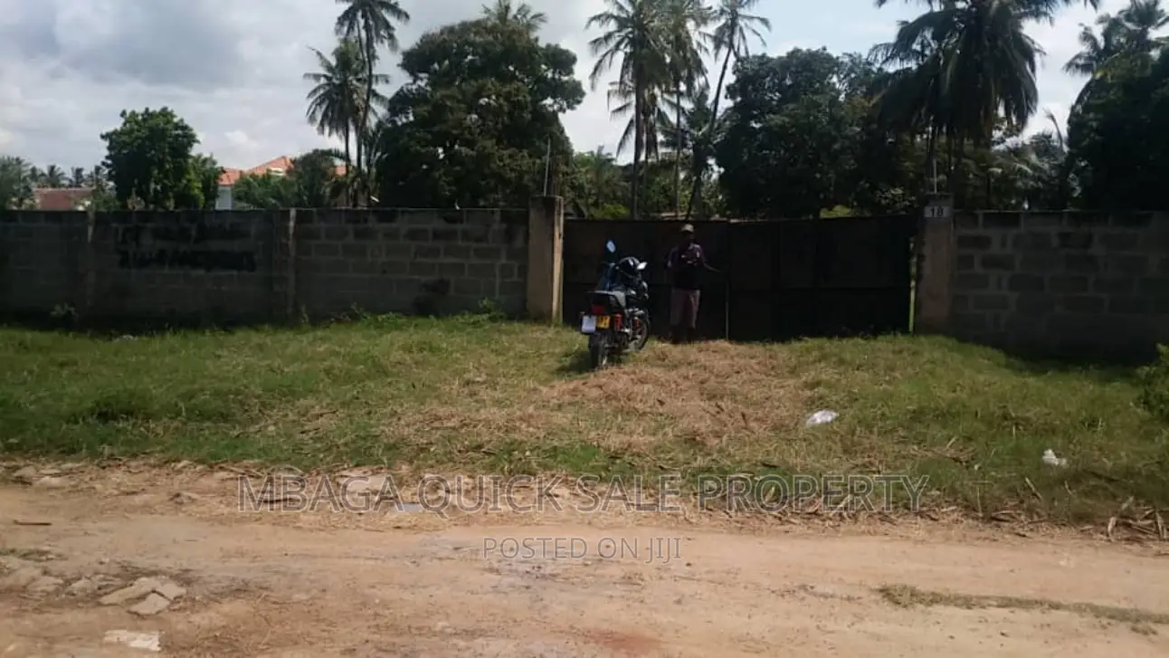 10bdrm Farm House in Mbezi Beach for rent
