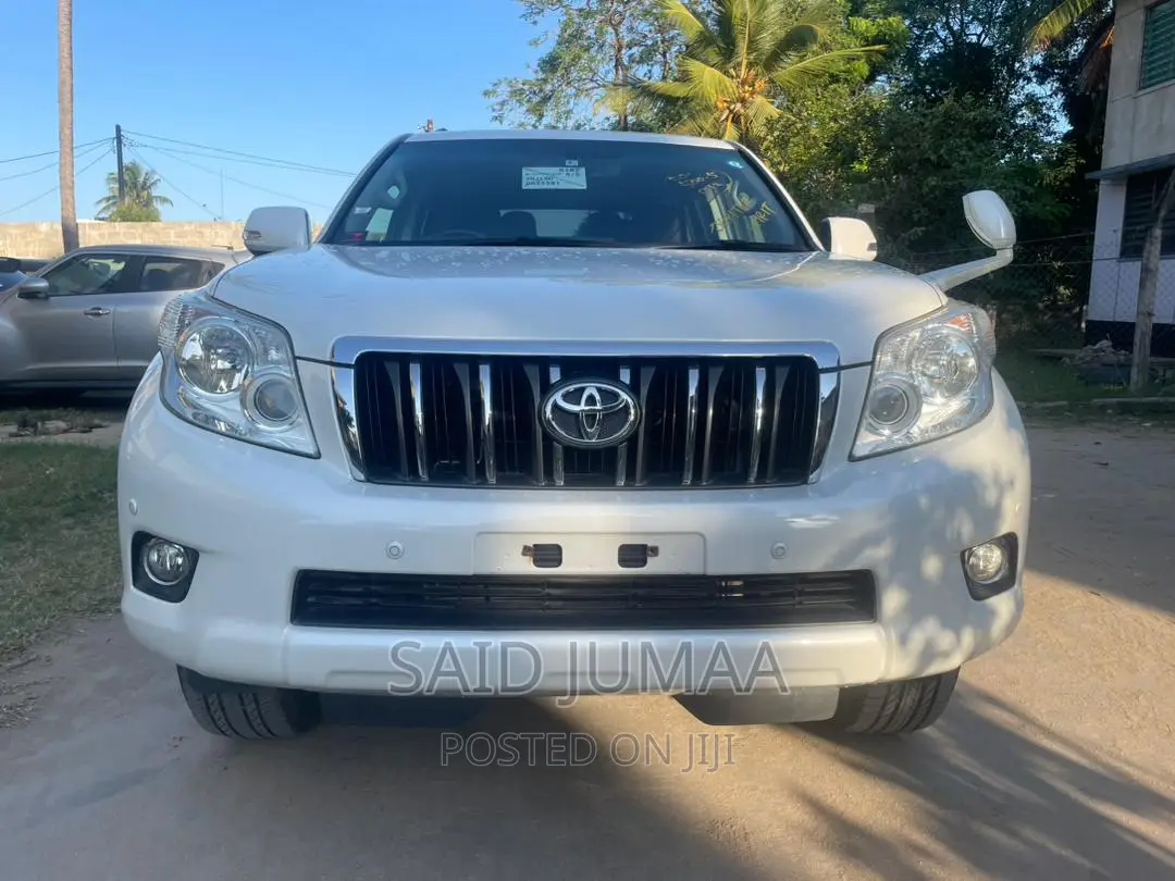 Toyota Land Cruiser Prado 2.7 i 2012 Pearl