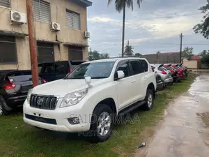 Toyota Land Cruiser Prado 2.7 i 2012 Pearl