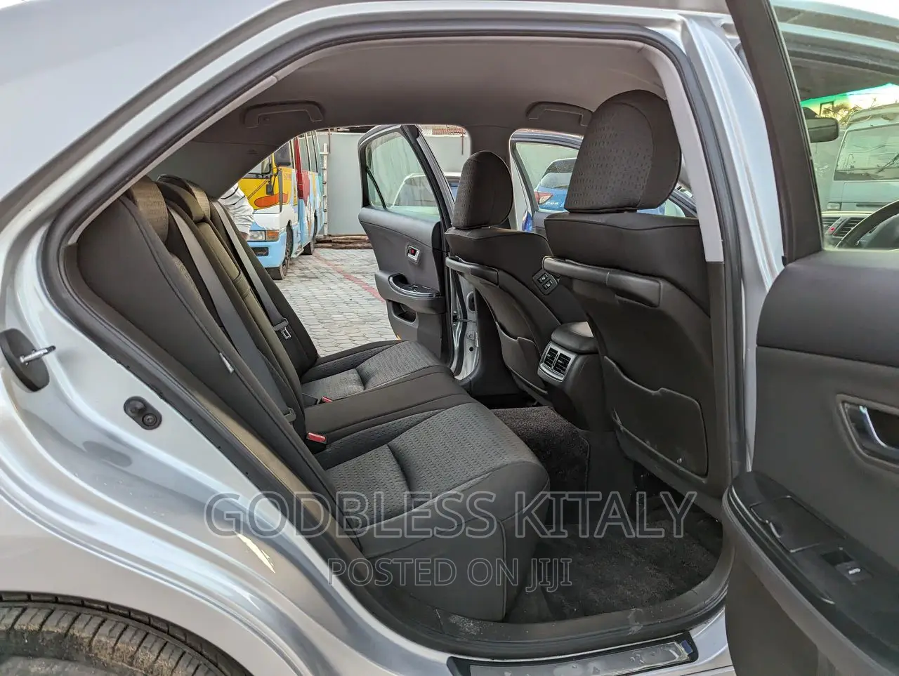 Toyota Crown 2009 Silver