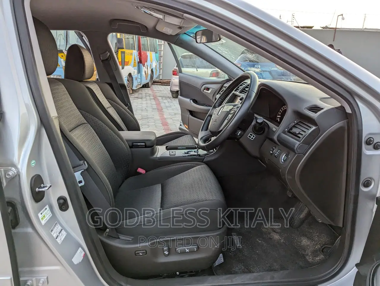 Toyota Crown 2009 Silver