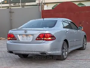 Toyota Crown 2009 Silver