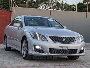 Toyota Crown 2009 Silver
