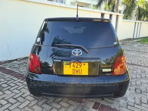 Toyota IST 2003 Black