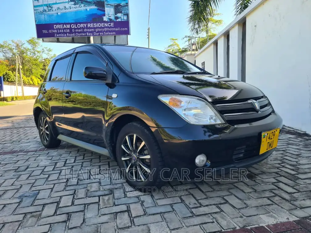 Toyota IST 2003 Black