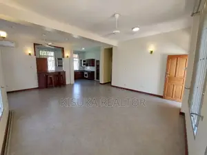 6bdrm House in Ada Estate for rent