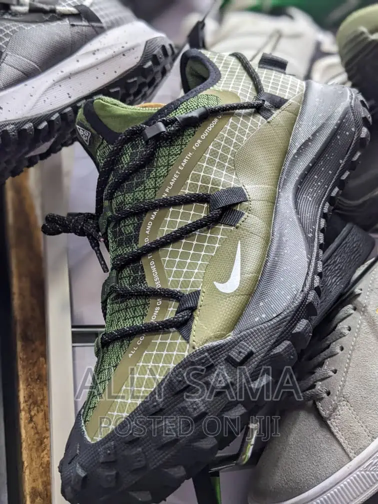 ACG New NIKE Sneakers Original Green