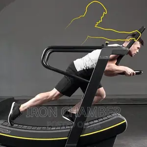 Curved Manual Treadmill.