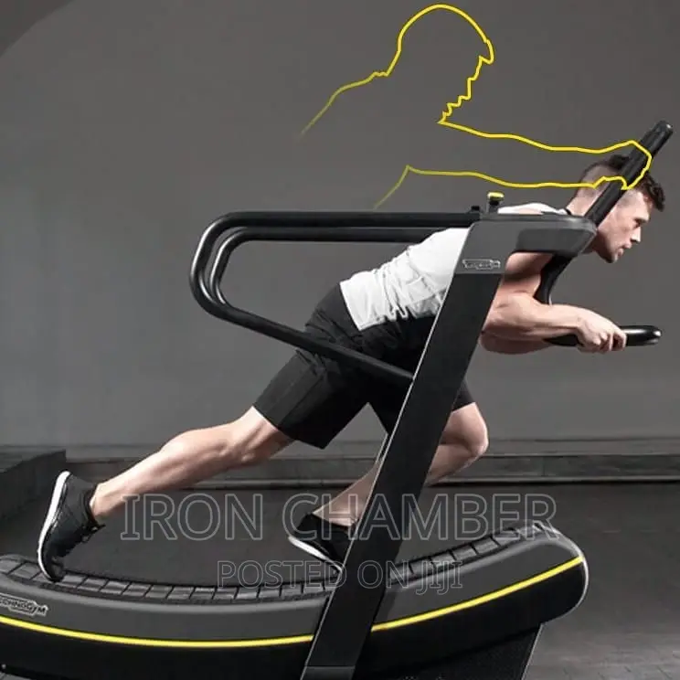 Curved Manual Treadmill.