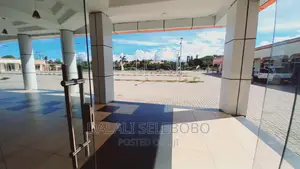 Office Space Kubwa Sana Milioni 17 Bangalore