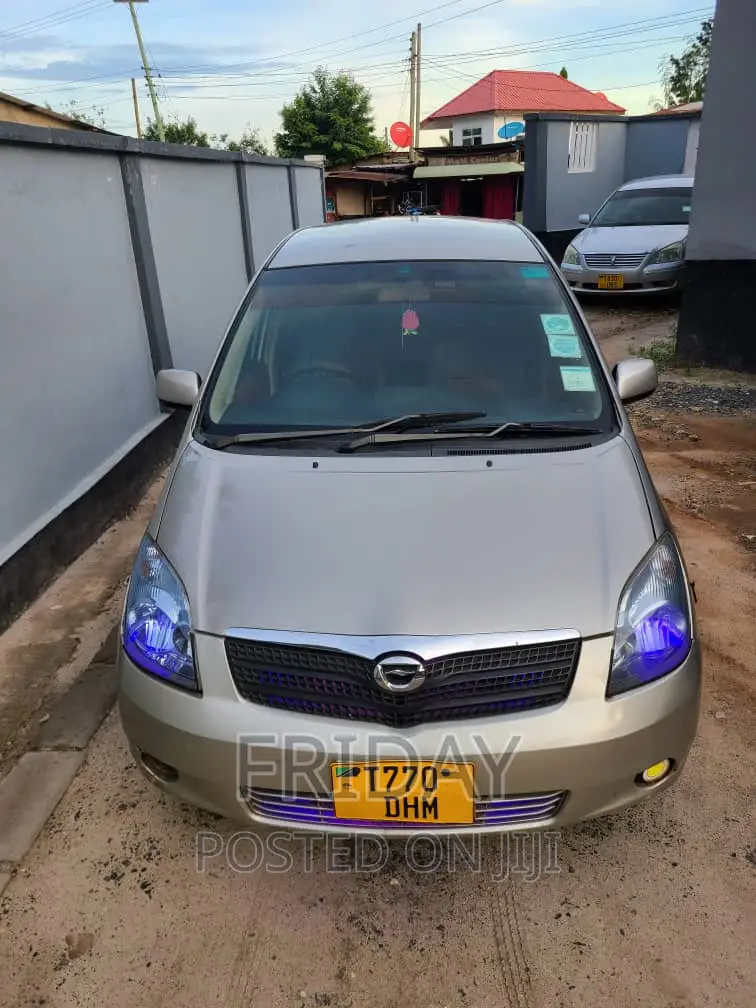 Toyota Corolla Spacio 2004 Silver
