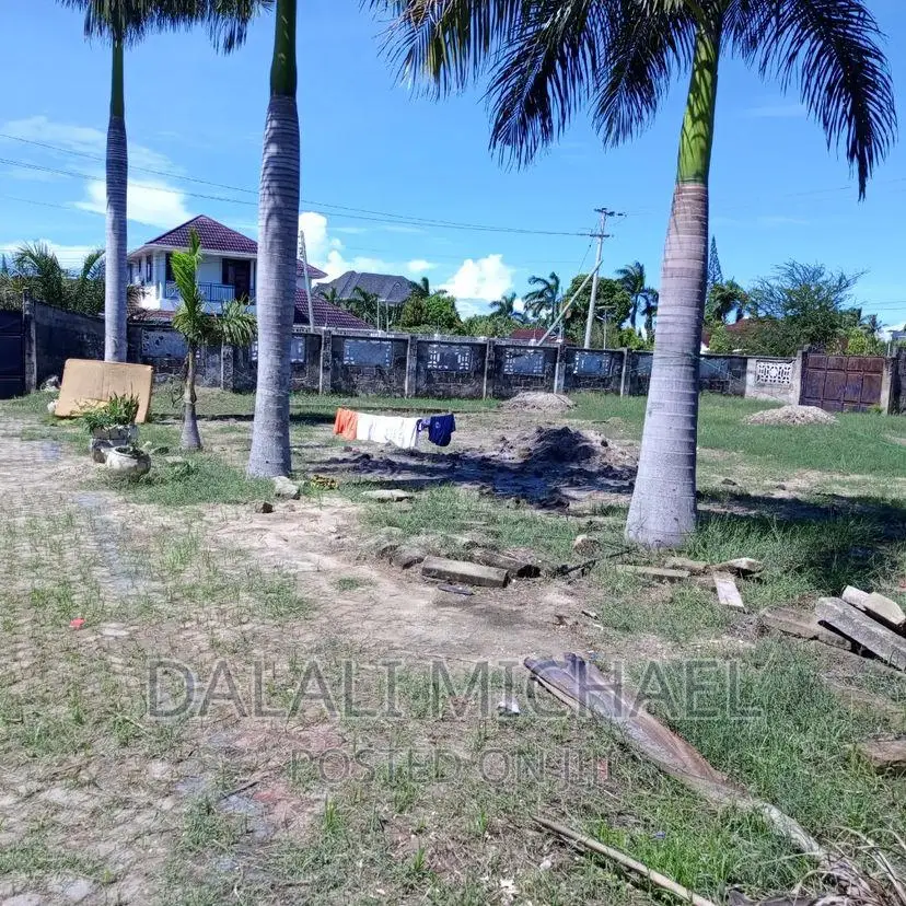 Plot for Sale Bahari Beach!#!