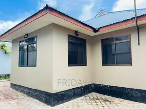 4bdrm Block of Flats in Rungwe Magari, Kinondoni for sale