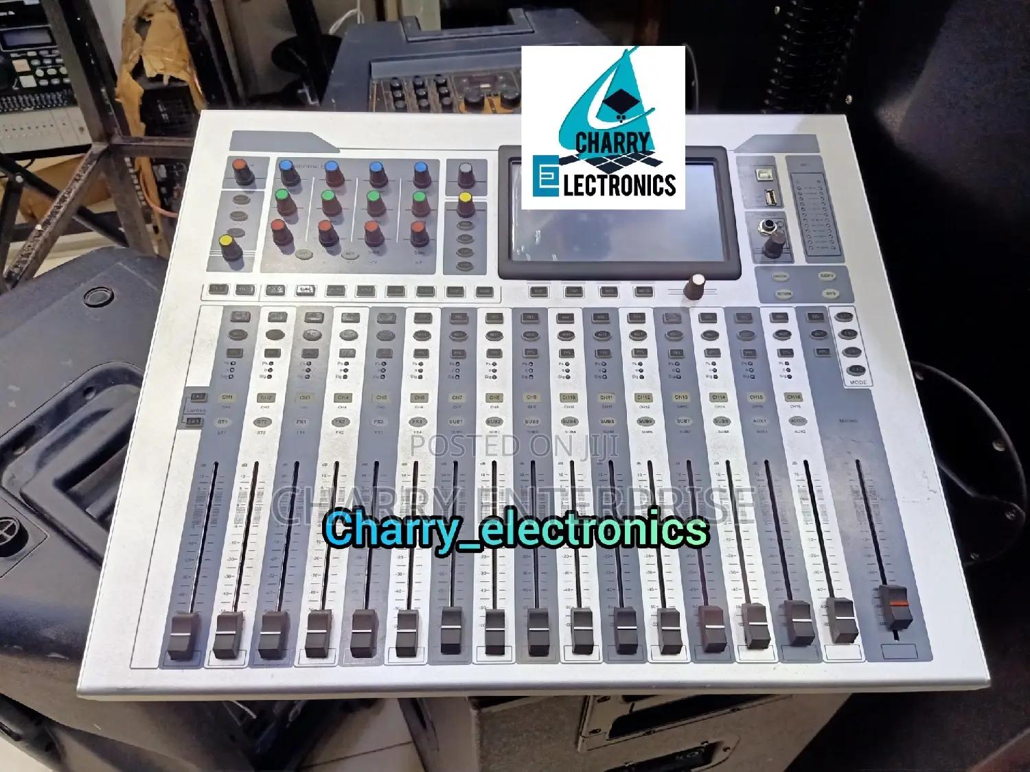 Soundsoft Powerful Digital Music Mixer 16 Channel/ Njia16